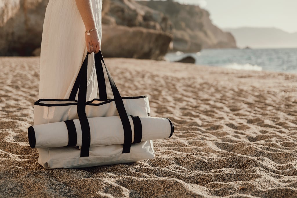 VINGA Volonne AWARE™ strandtaske i genanvendt kanvas